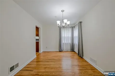38 Pitcairn Avenue Ho-ho-kus NJ 07423