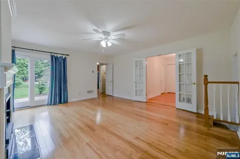 38 Pitcairn Avenue Ho-ho-kus NJ 07423