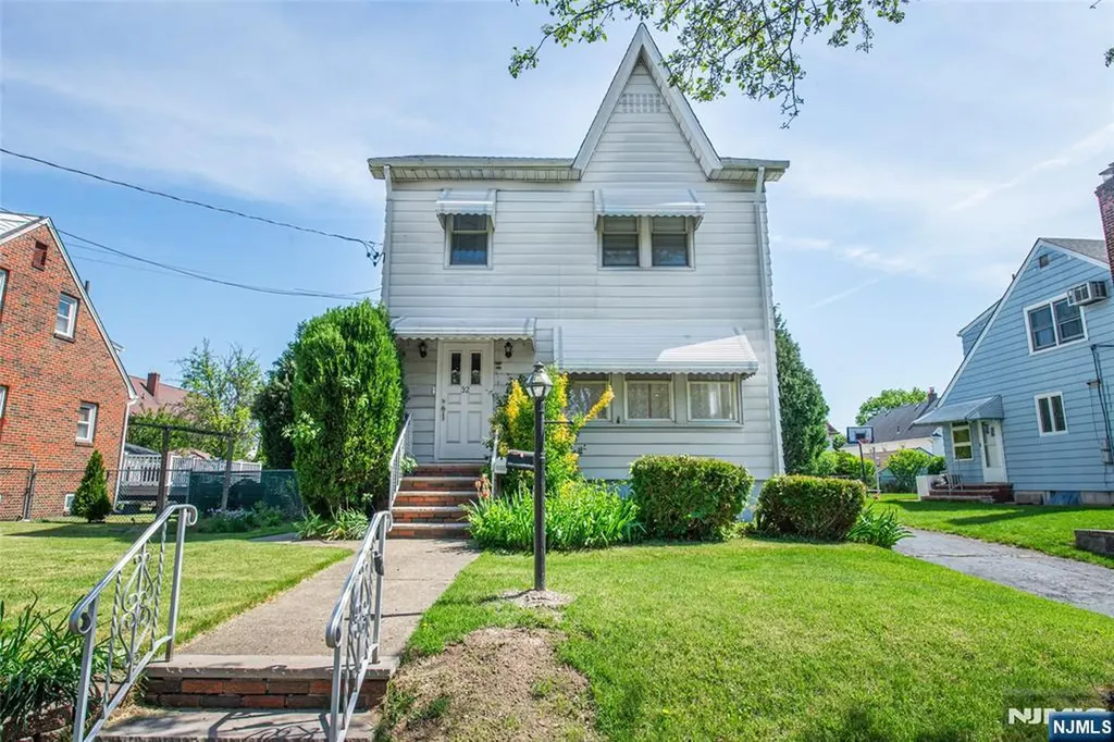 32 Martin Clifton NJ 07012