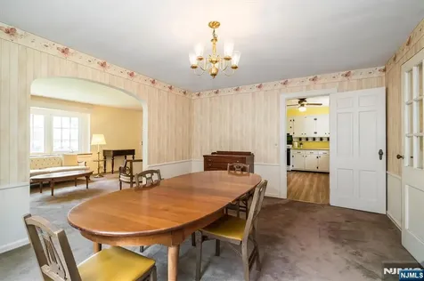 124 Central Avenue Glen Rock NJ 07452