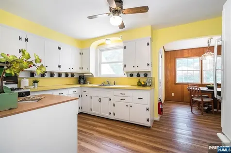 124 Central Avenue Glen Rock NJ 07452