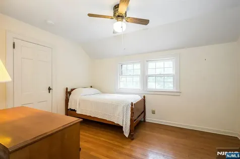 124 Central Avenue Glen Rock NJ 07452