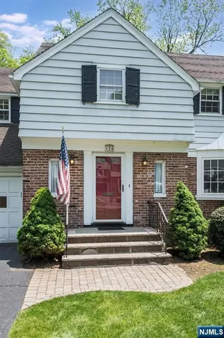 124 Central Avenue Glen Rock NJ 07452