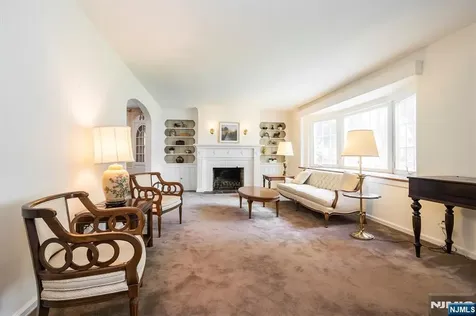 124 Central Avenue Glen Rock NJ 07452