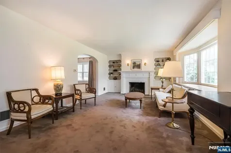 124 Central Avenue Glen Rock NJ 07452