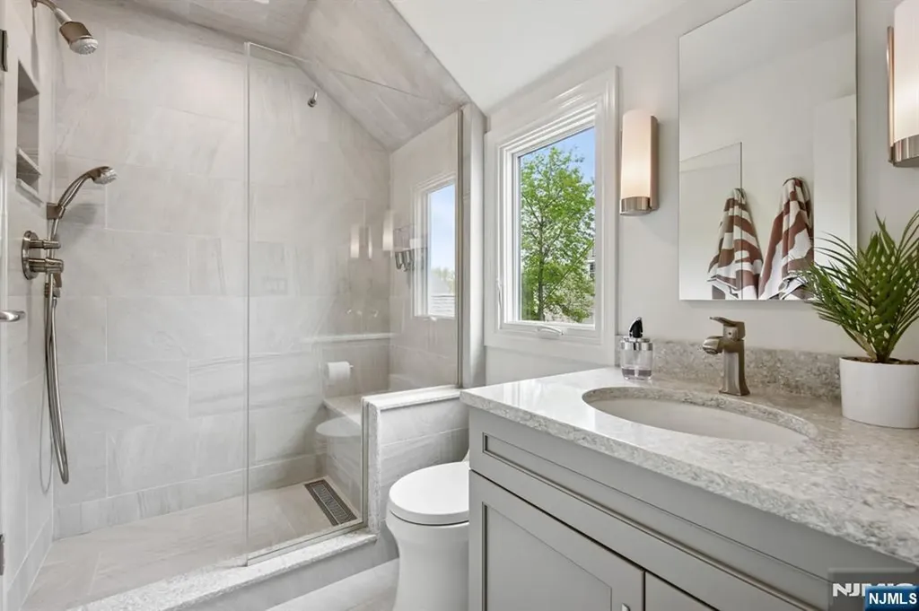 7 Alexander Avenue Bloomfield NJ 07003