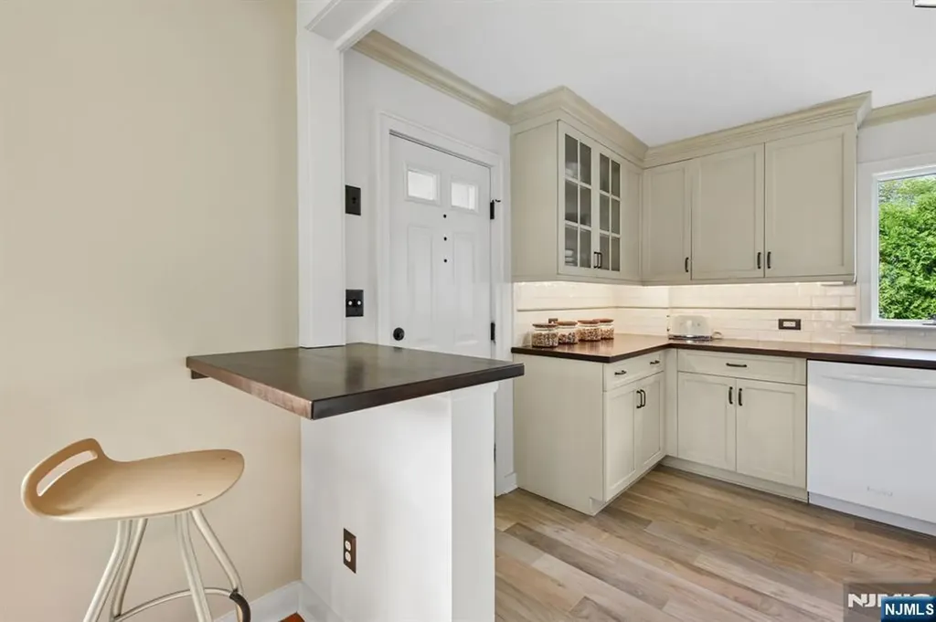 7 Alexander Avenue Bloomfield NJ 07003