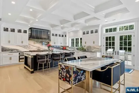 23 E Denison Drive Saddle River NJ 07458