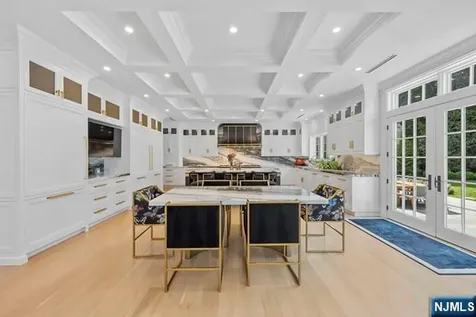23 E Denison Drive Saddle River NJ 07458