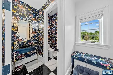 23 E Denison Drive Saddle River NJ 07458