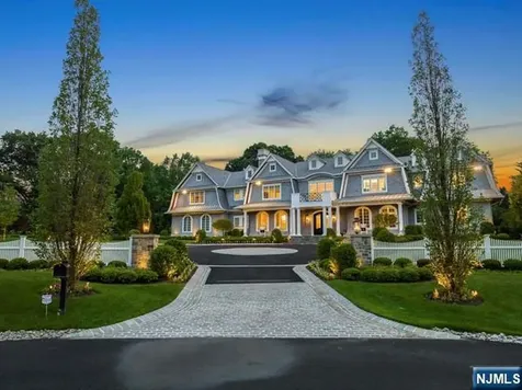 23 E Denison Drive Saddle River NJ 07458