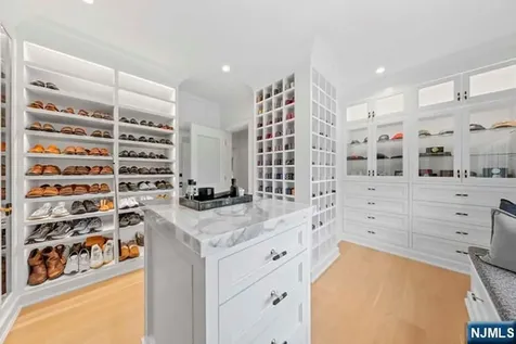 23 E Denison Drive Saddle River NJ 07458
