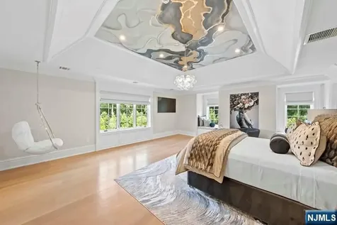 23 E Denison Drive Saddle River NJ 07458