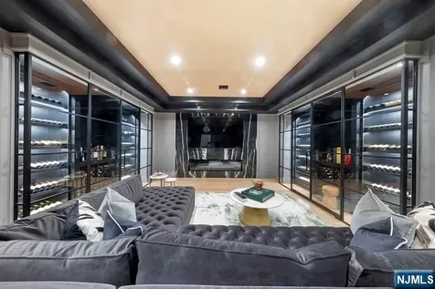23 E Denison Drive Saddle River NJ 07458