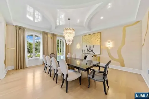 23 E Denison Drive Saddle River NJ 07458
