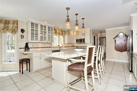 12 Hutton Drive Mahwah NJ 07430