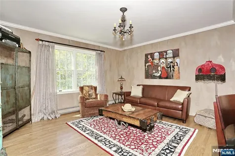 12 Hutton Drive Mahwah NJ 07430