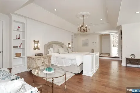 12 Hutton Drive Mahwah NJ 07430