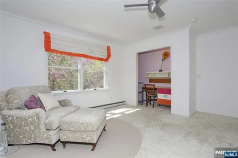 12 Hutton Drive Mahwah NJ 07430