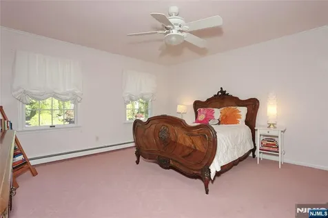 12 Hutton Drive Mahwah NJ 07430