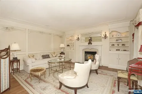 12 Hutton Drive Mahwah NJ 07430