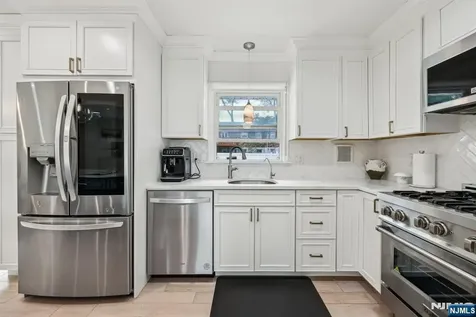 327 Congers Avenue Northvale NJ 07647