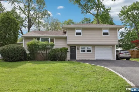 327 Congers Avenue Northvale NJ 07647