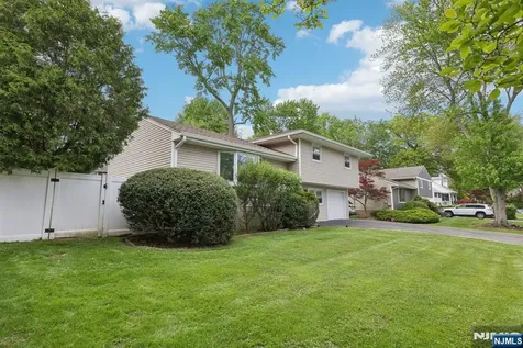 327 Congers Avenue Northvale NJ 07647