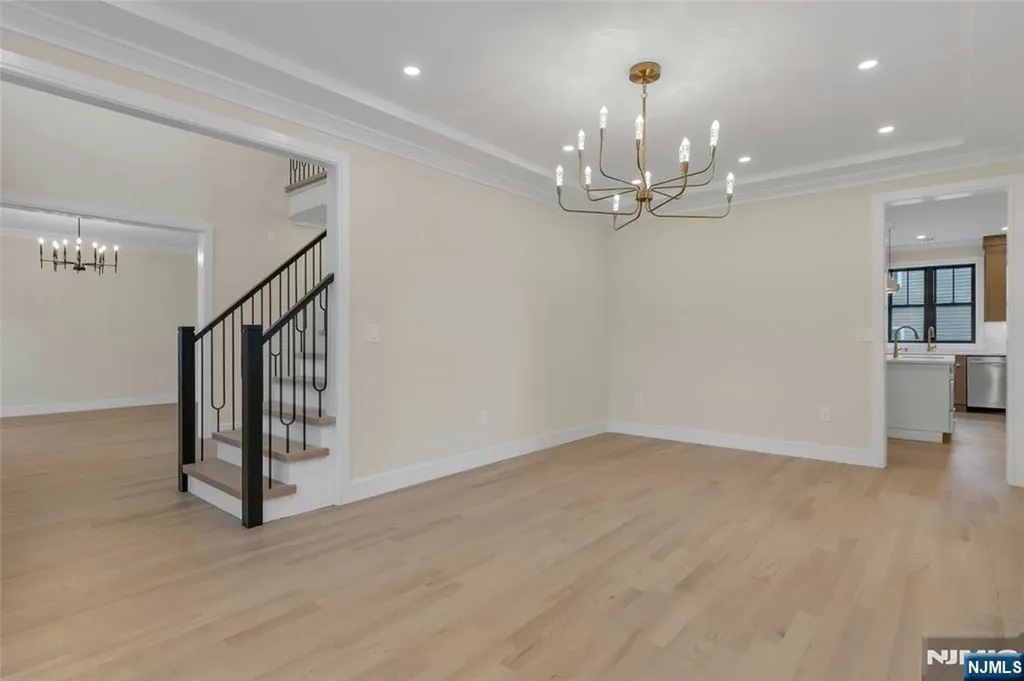 22 N Glenwood Drive Bergenfield NJ 07621