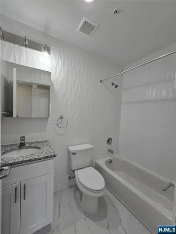 512 Kearny Avenue Kearny NJ 07032