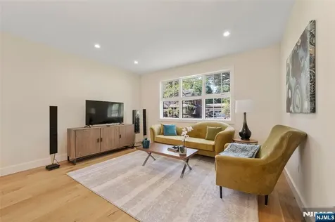 22 Meadow Street Demarest NJ 07627