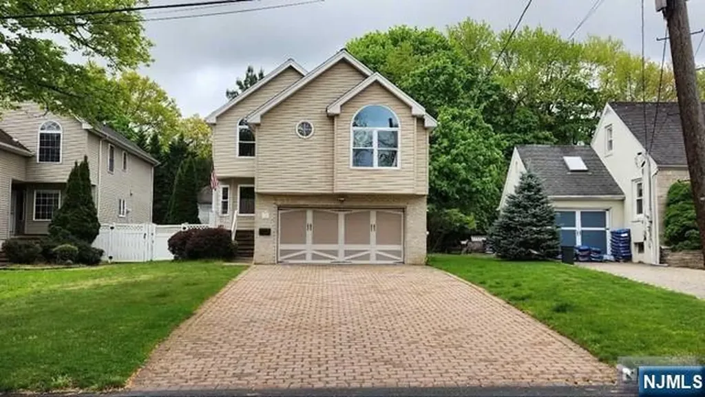 274 Rockland Avenue Norwood NJ 07648