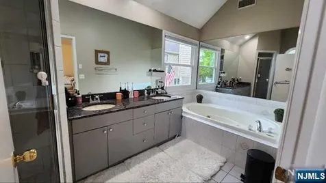 274 Rockland Avenue Norwood NJ 07648