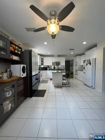 274 Rockland Avenue Norwood NJ 07648