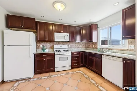 230 Salomone Avenue Woodland Park NJ 07424