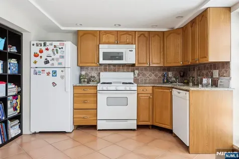 230 Salomone Avenue Woodland Park NJ 07424
