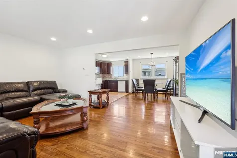 230 Salomone Avenue Woodland Park NJ 07424