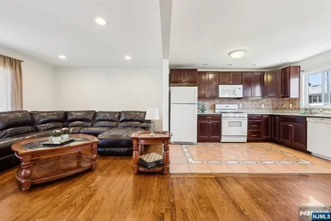 230 Salomone Avenue Woodland Park NJ 07424