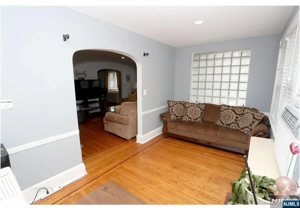 144 Wilbur Road Bergenfield NJ 07621