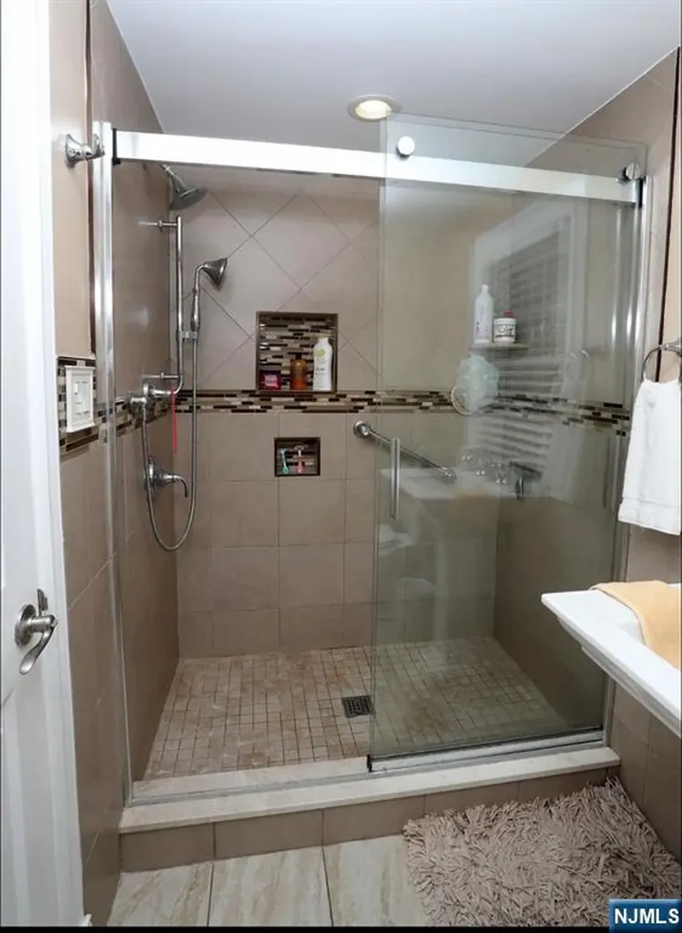 144 Wilbur Road Bergenfield NJ 07621