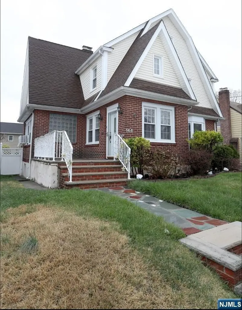 144 Wilbur Road Bergenfield NJ 07621