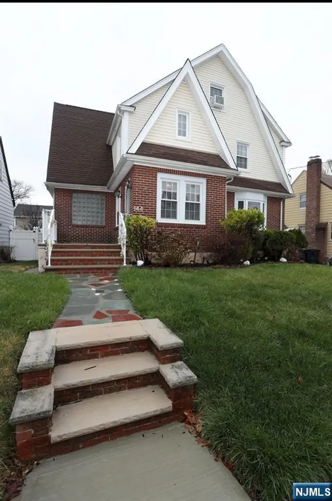 144 Wilbur Road Bergenfield NJ 07621