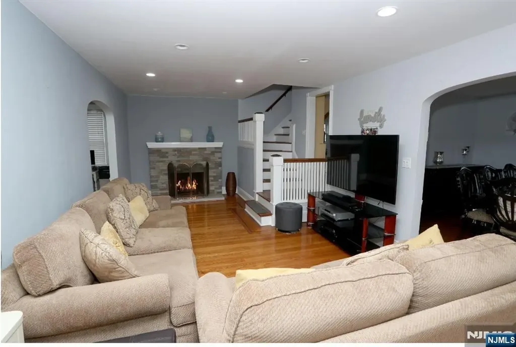 144 Wilbur Road Bergenfield NJ 07621