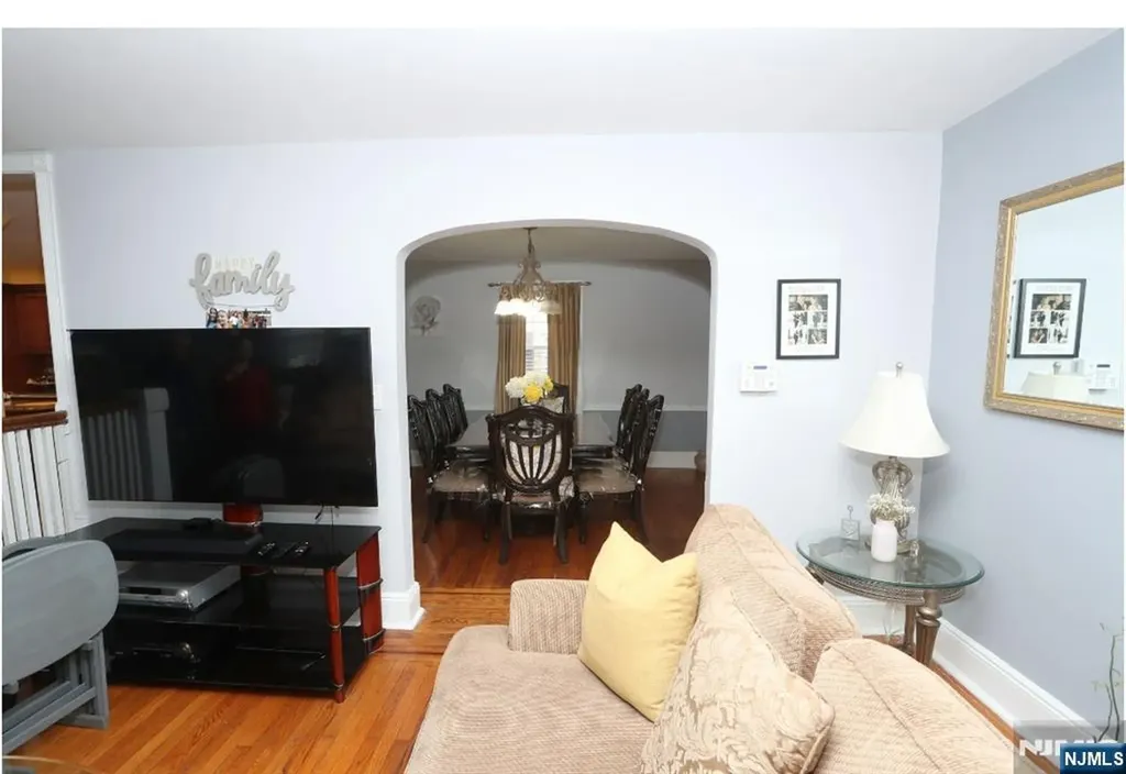 144 Wilbur Road Bergenfield NJ 07621