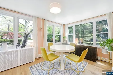 52 7th Avenue Westwood NJ 07675