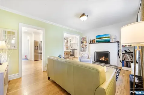 52 7th Avenue Westwood NJ 07675