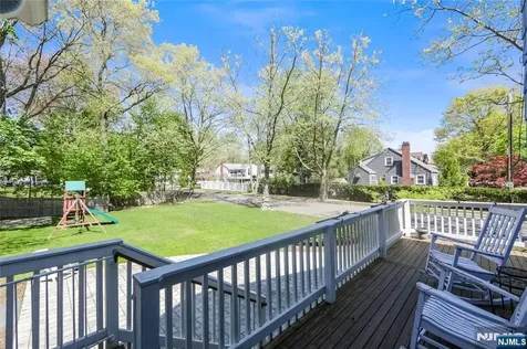 52 7th Avenue Westwood NJ 07675