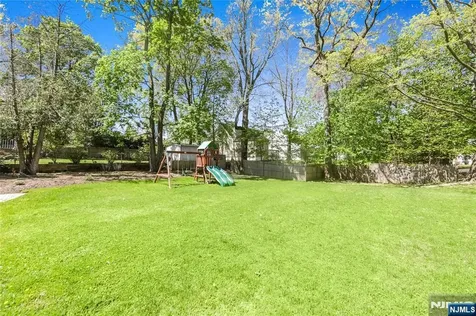 52 7th Avenue Westwood NJ 07675