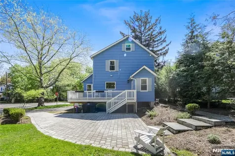 52 7th Avenue Westwood NJ 07675