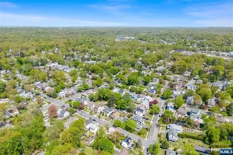 52 7th Avenue Westwood NJ 07675
